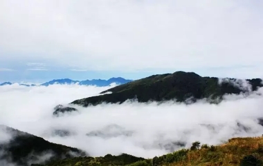 神農(nóng)頂、神農(nóng)祭壇、官門山、天生橋、昭君故里汽車三日純玩游